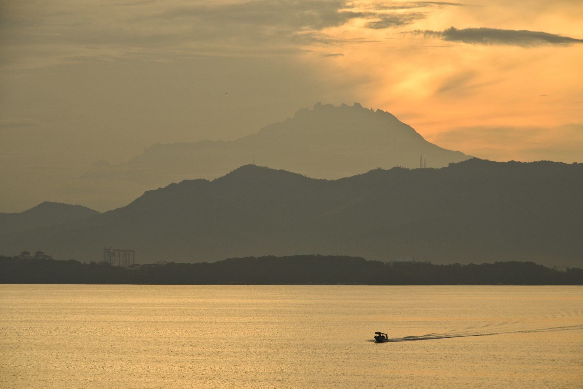 Gaya Island Resort, Kota Kinabalu - A Small Luxury Hotels Of The World Amenities photo